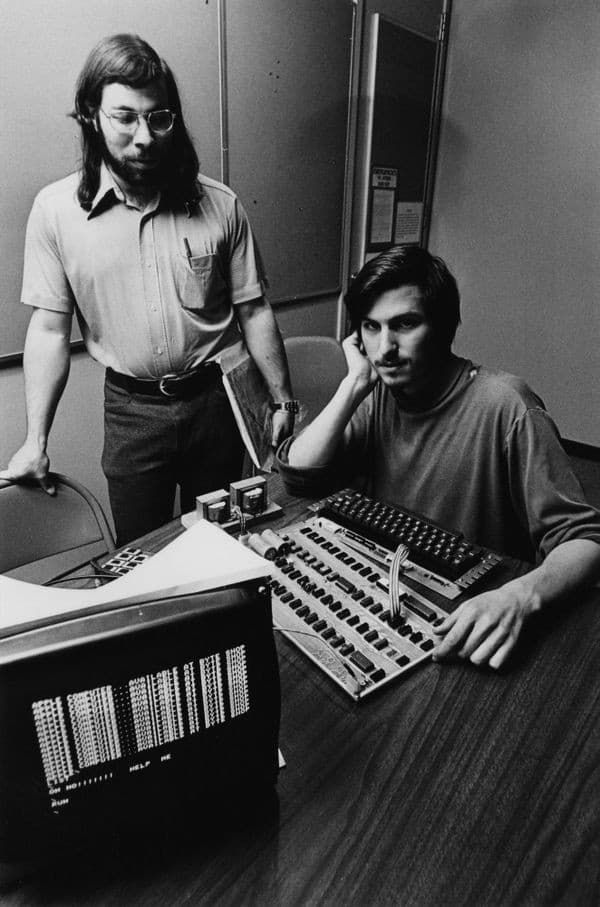 1977: GARAGEM